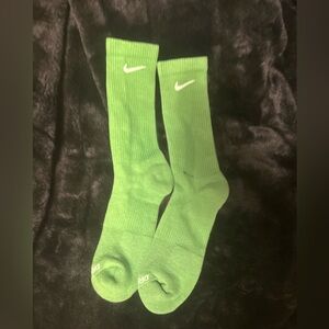 NEW Nike Everyday Plus Cushioned Crew Socks DRI FIT GREEN Men's 8-12, W 10-13
